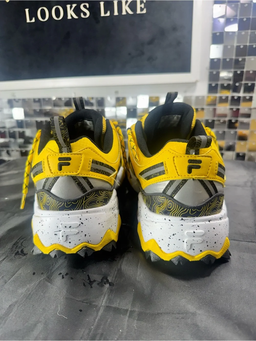 FILA Men's Yellow and Black Trail Running Sneakers